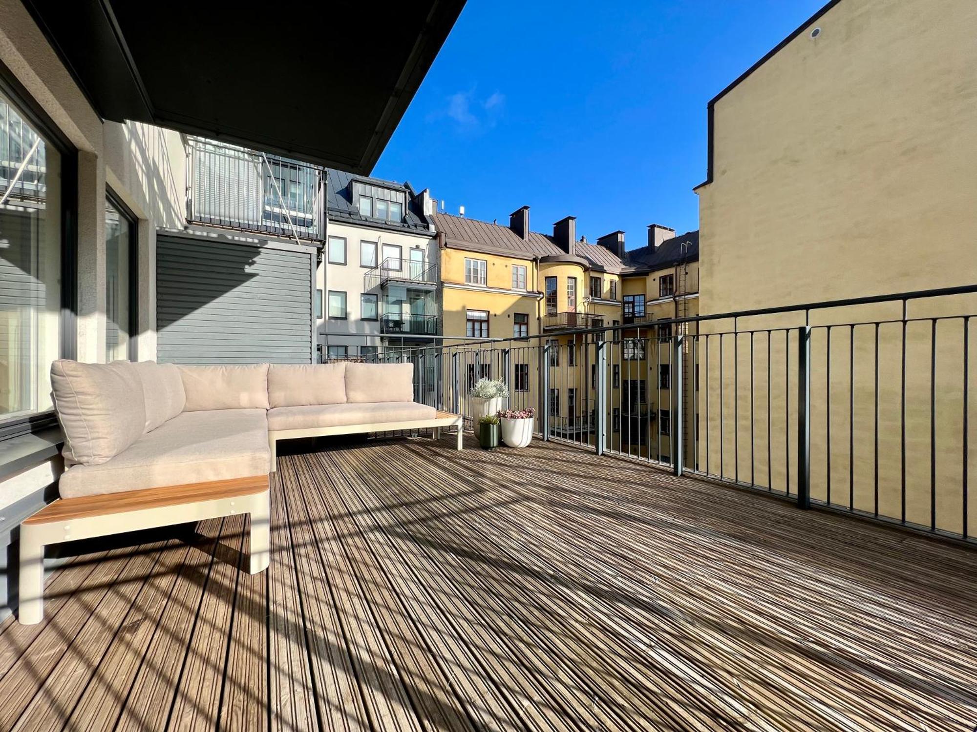 Modern Apartment With Private Terrace Хелзинки Екстериор снимка