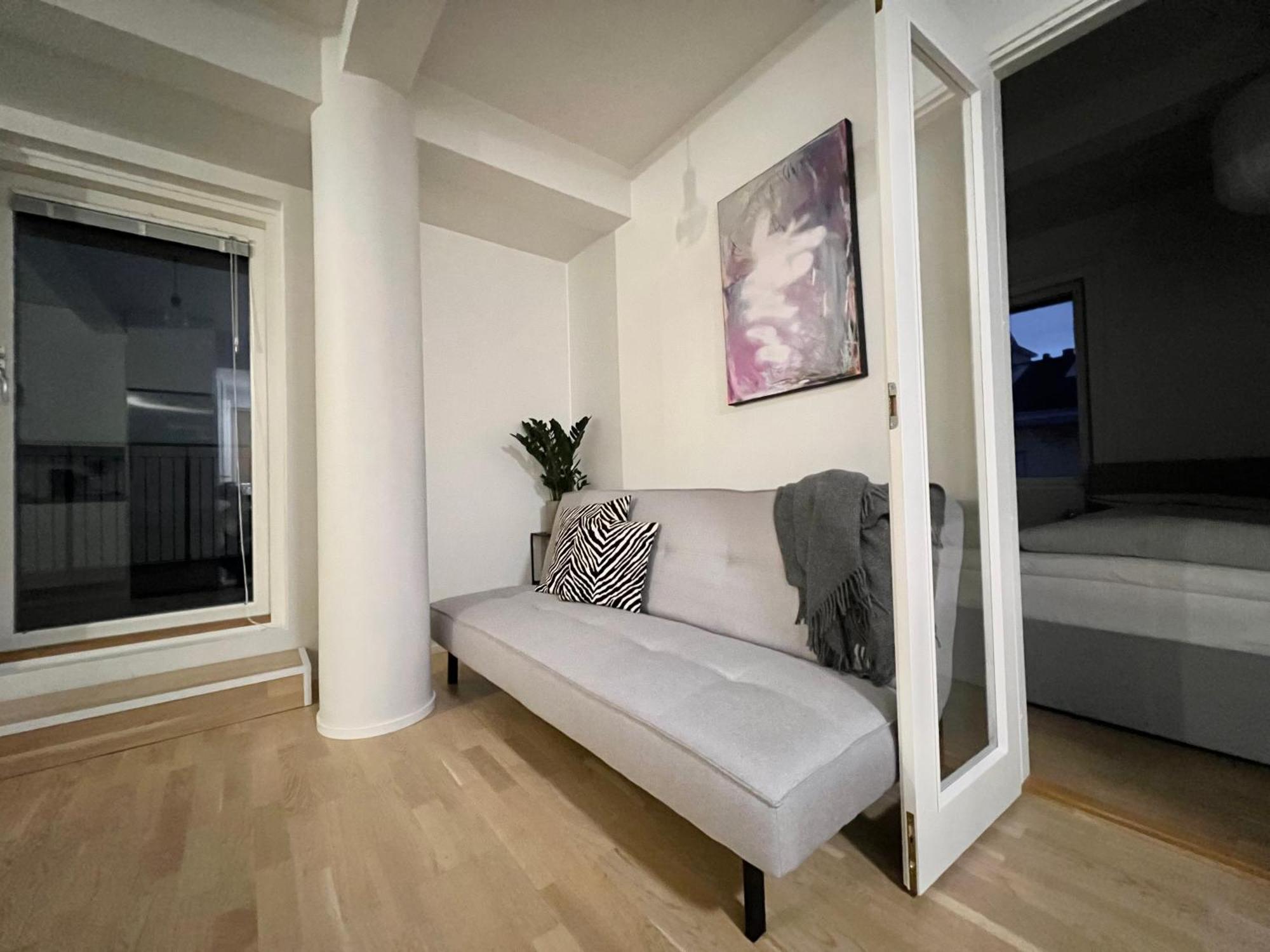 Modern Apartment With Private Terrace Хелзинки Екстериор снимка